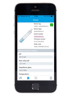 Using the SmartBlue app, you can operate all CM82 measuring points within the Bluetooth range.