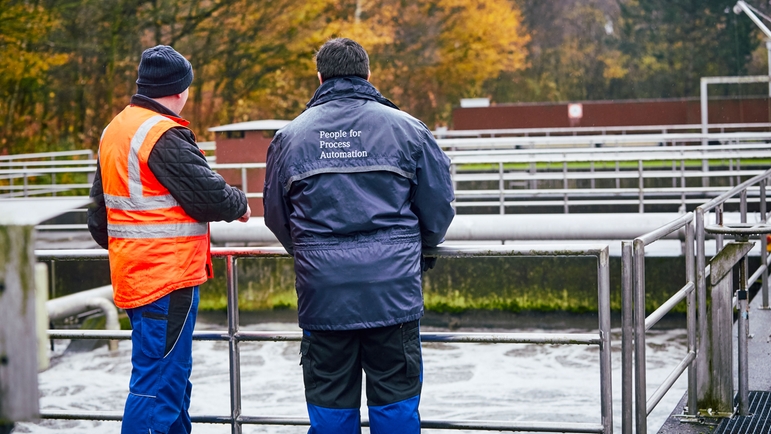 Liquiline O controle controla as fases de nitrificação e desnitrificação na Stadtlohn WWTP.