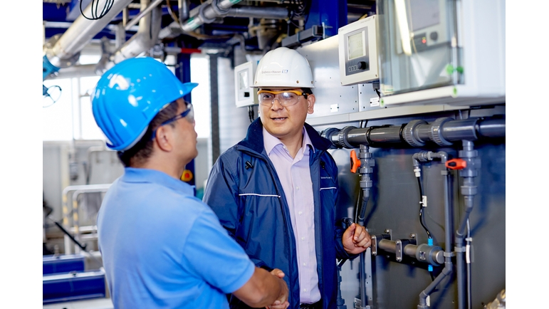 Monitoramento de água em processos de produção de petróleo e gás natural