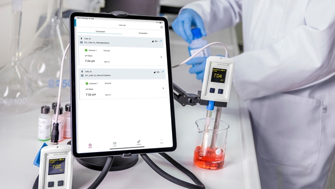 Exame de amostras coletadas no laboratório