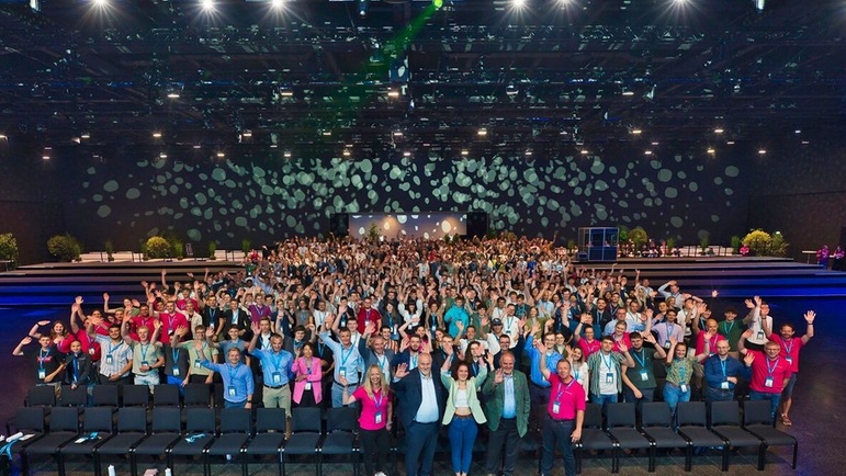 650 trainees, estudantes e aprendizes participaram do Dia de Networking da Geração Jovem da Endress+Hauser.  