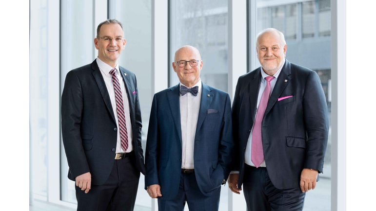 Change at Endress+Hauser: Dr Peter Selders, Dr Klaus Endress und Matthias Altendorf (from left).